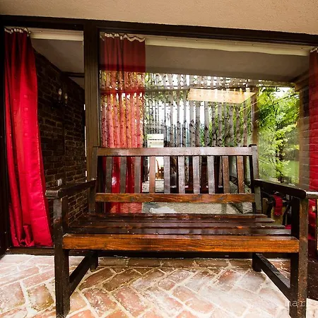 بيت ضيافة Cuibul De La Mare 3*