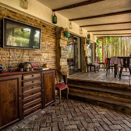 Cuibul De La Mare Casa de hóspedes