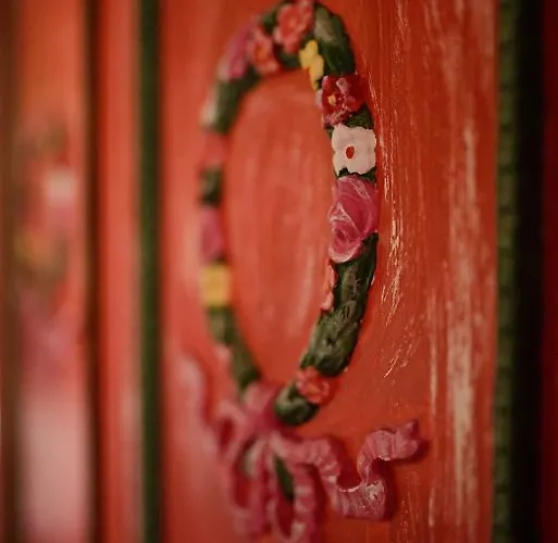 Cuibul De La Mare Corbu (Constanta)